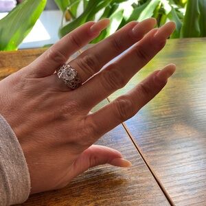 Elegant Silver Ring with Clear Gemstone